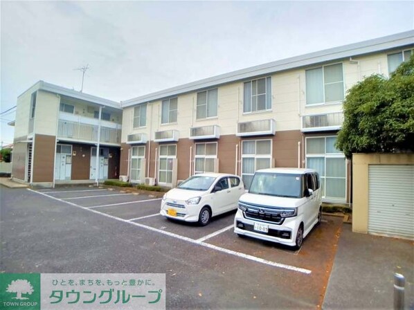 レオパレスDernierIIの物件外観写真